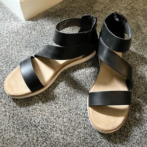 Time and Tru - Black Sandals